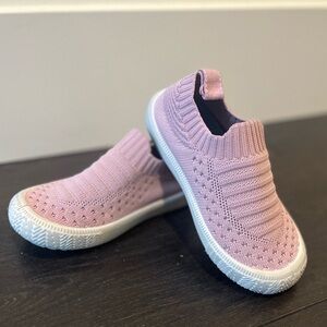 Kids Jan & Jul Slip-On Sneakers in Light Pink